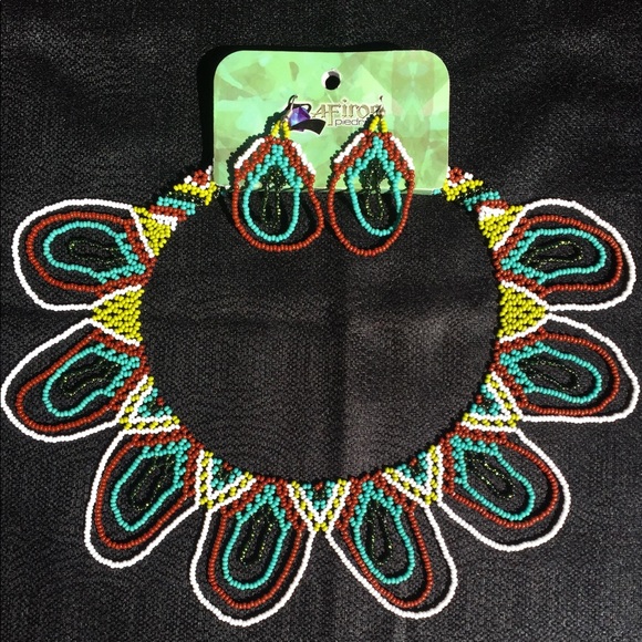 Gift Handmade Beaded Choker Necklace Earrings Brand new. Stunning workmanship. - Picture 2 of 8